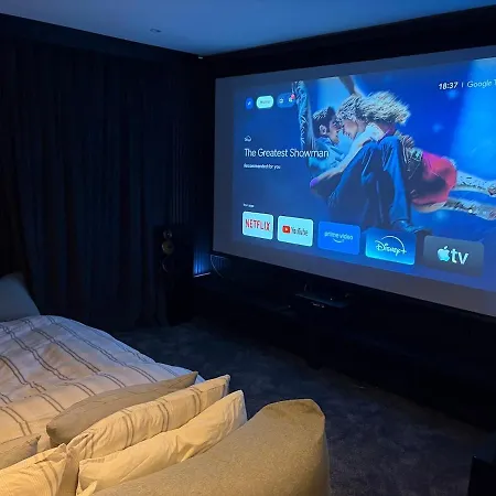 Modern Luxury Sleeps 20 Villa